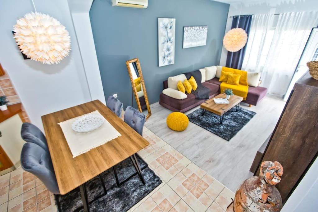 Apartman Tino With Two Sunny Terace Hvar Town Esterno foto