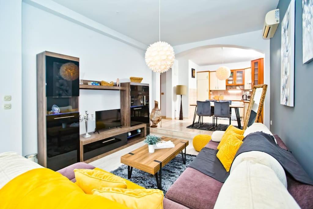 Apartman Tino With Two Sunny Terace Hvar Town Esterno foto