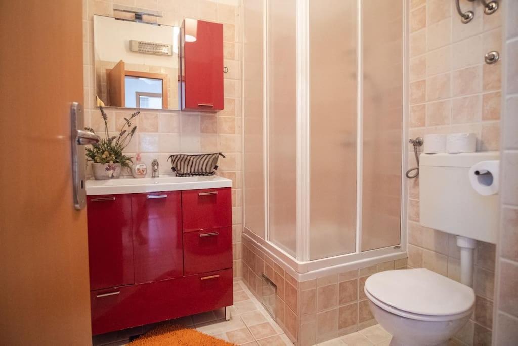 Apartman Tino With Two Sunny Terace Hvar Town Esterno foto